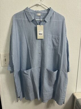NWT Woman’s Poetry Light Blue Striped Casual Button-Down Shirt M